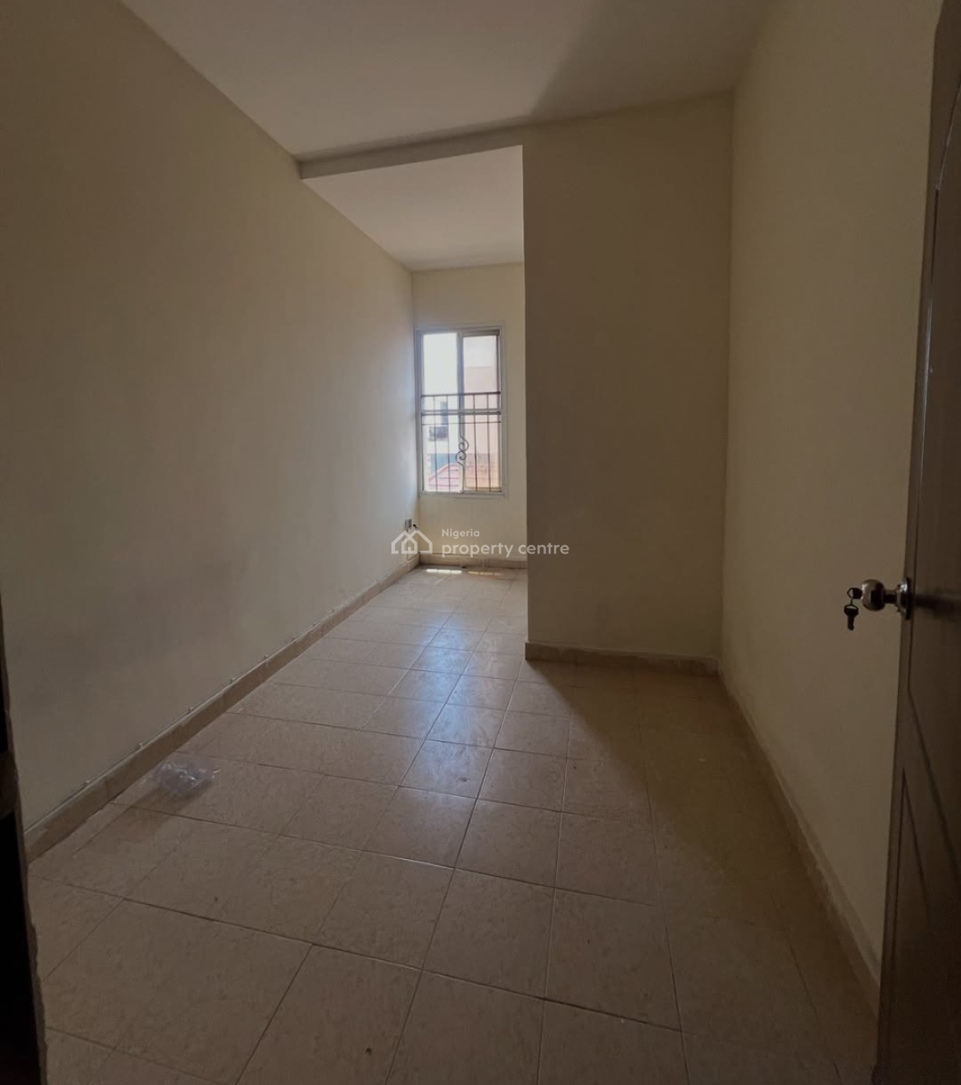 Fully Service 3bedroom Flat with Bq at Lekki Phase 1, Lekki Phase 1 Off Admiralty Way, Lekki Phase 1, Lekki, Lagos, House for Rent
