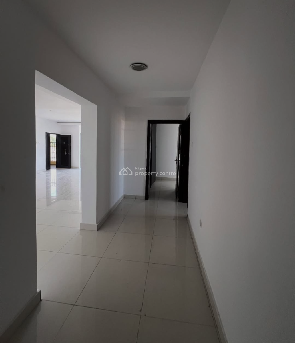 Fully Service 3bedroom Flat with Bq at Lekki Phase 1, Lekki Phase 1 Off Admiralty Way, Lekki Phase 1, Lekki, Lagos, House for Rent