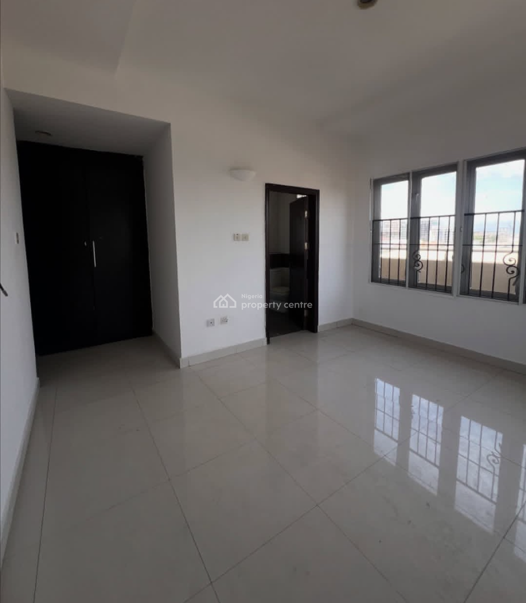 Fully Service 3bedroom Flat with Bq at Lekki Phase 1, Lekki Phase 1 Off Admiralty Way, Lekki Phase 1, Lekki, Lagos, House for Rent