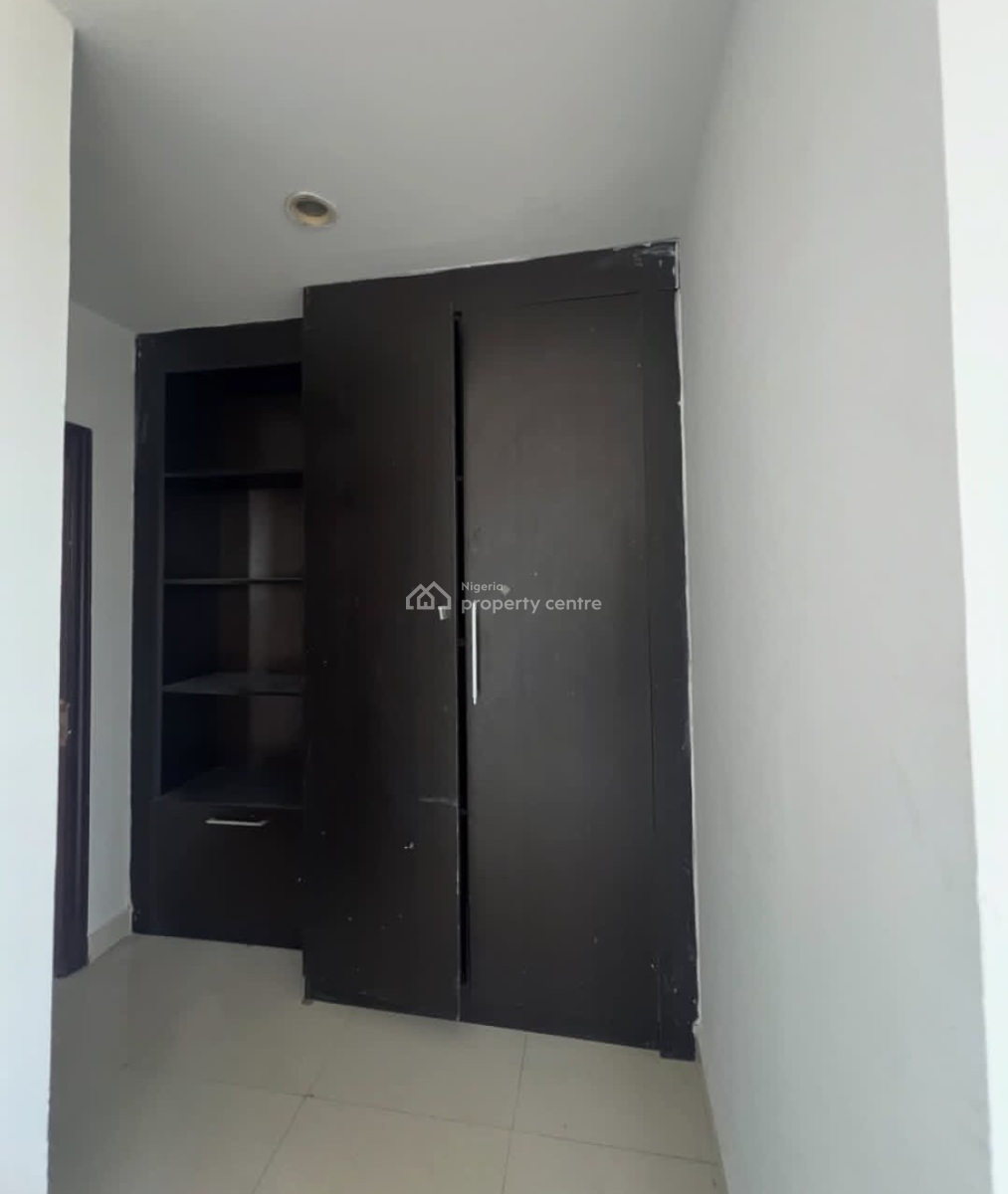 Fully Service 3bedroom Flat with Bq at Lekki Phase 1, Lekki Phase 1 Off Admiralty Way, Lekki Phase 1, Lekki, Lagos, House for Rent