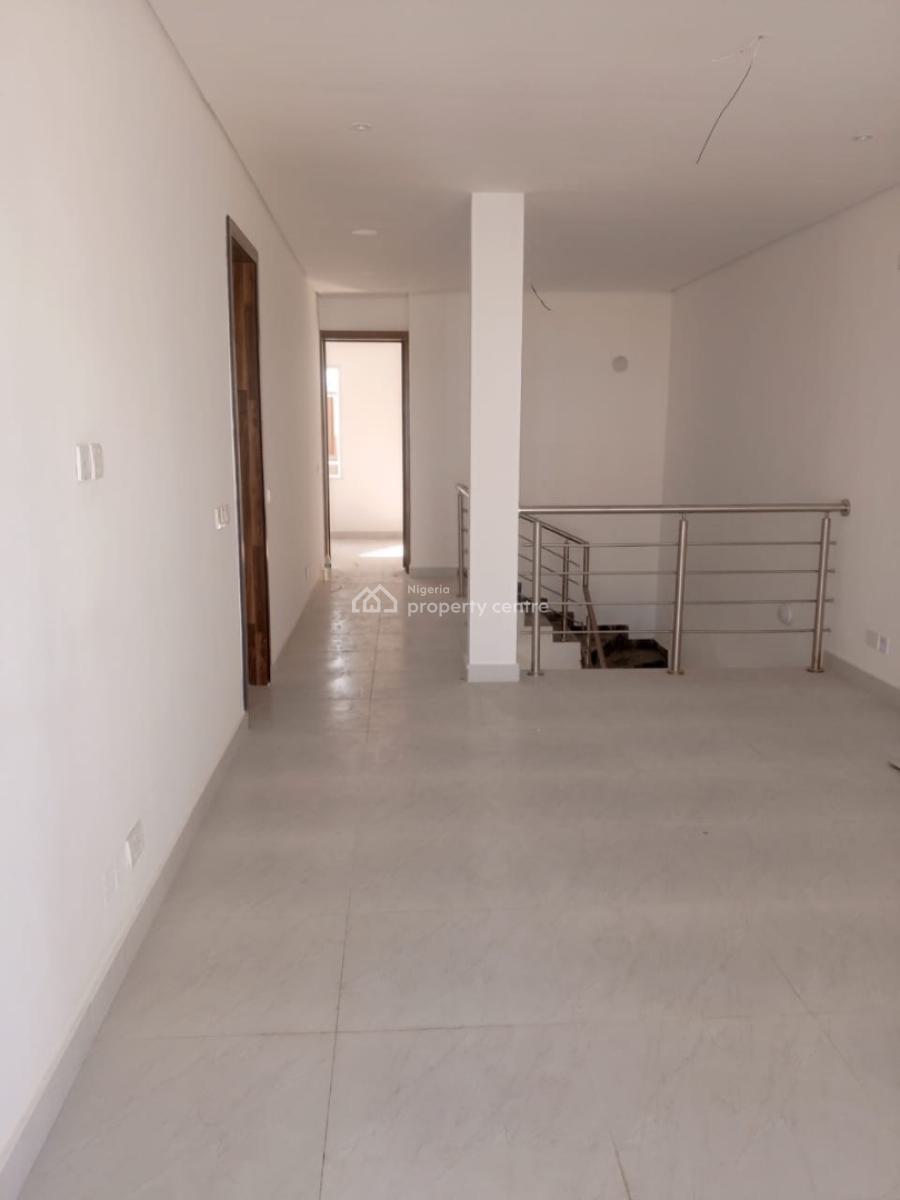 Nice 5 Bedroom Duplex Semi Detached Self Compound Twin Lakes Estate, Twin Lakes Estate Chevron, Lekki, Lagos, Semi-detached Duplex for Rent