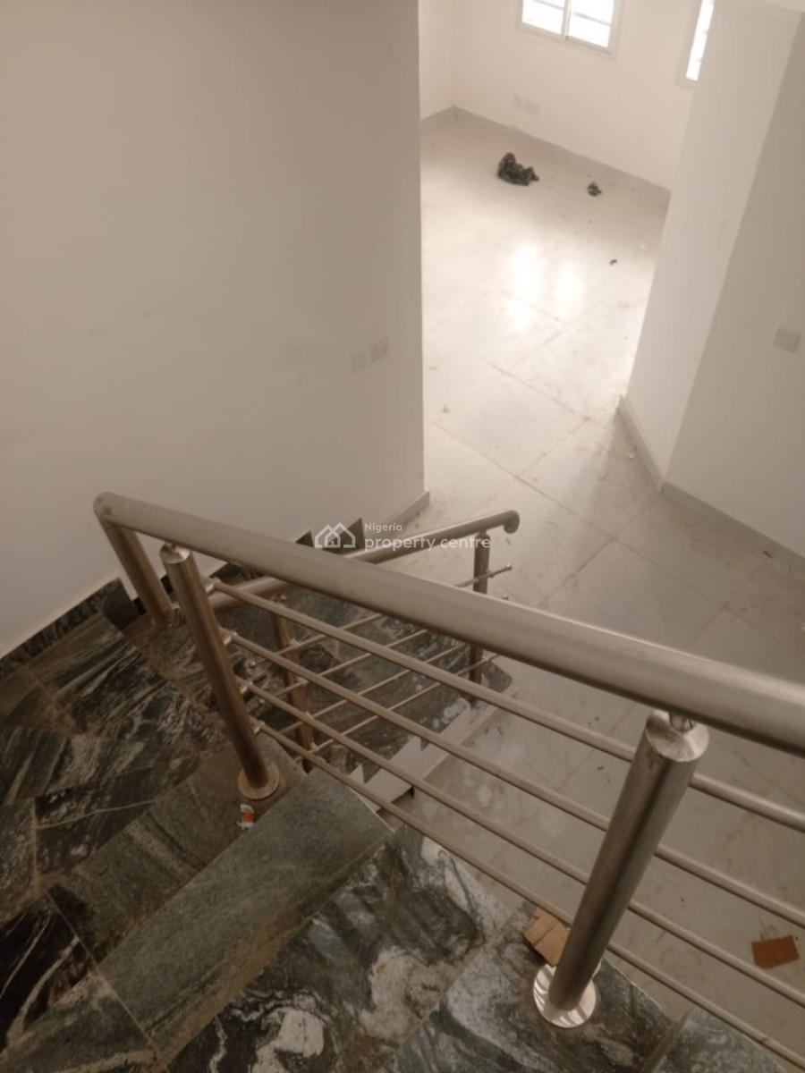 Nice 5 Bedroom Duplex Semi Detached Self Compound Twin Lakes Estate, Twin Lakes Estate Chevron, Lekki, Lagos, Semi-detached Duplex for Rent