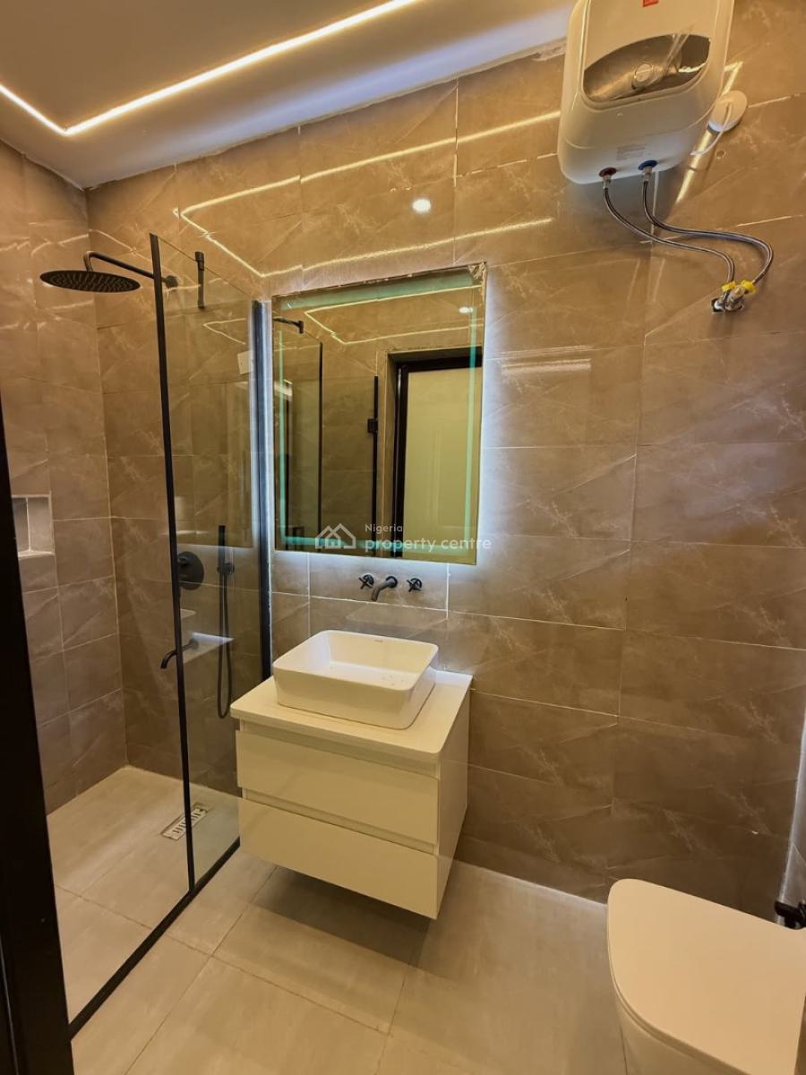 Exquisitely Furnished 3 Bedroom Apartment in a Nice and Serene Area, Maitama District, Abuja, Flat / Apartment for Rent