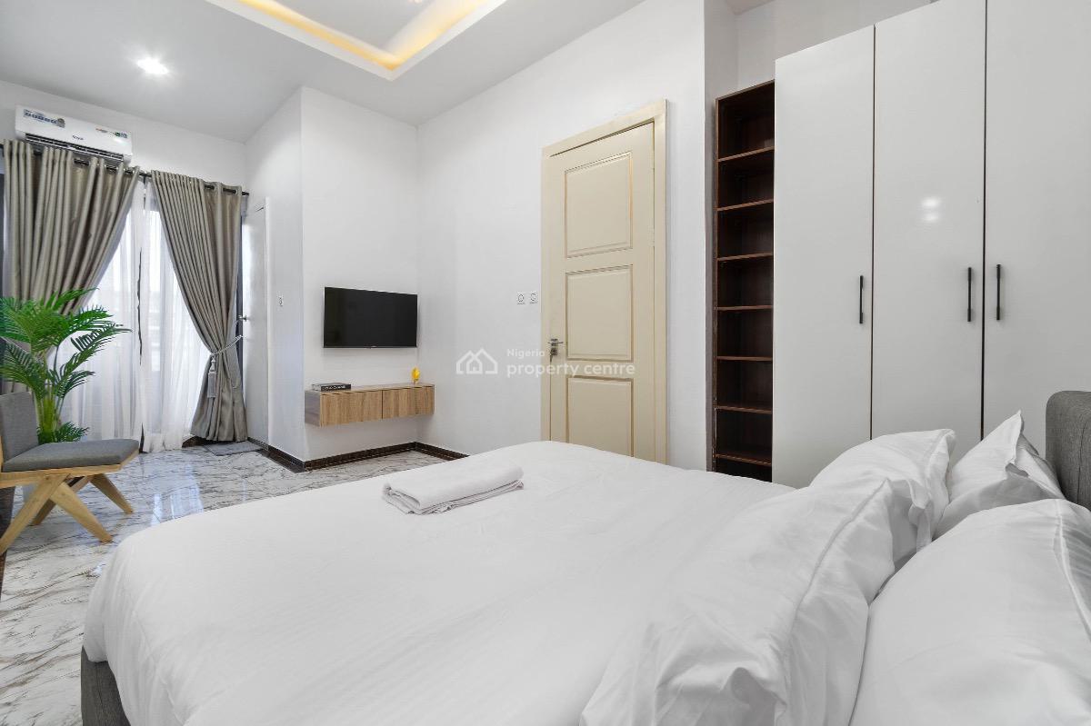 Luxury 3 Bedroom Apartment, Lekki Phase 1, Lekki, Lagos, Flat / Apartment Short Let