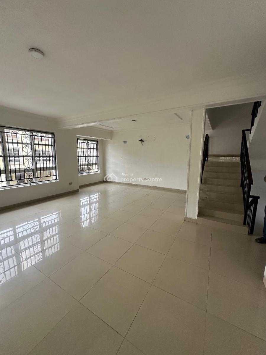 3bedroom, on Chevron Drive, Lekki, Lagos, Terraced Duplex for Sale