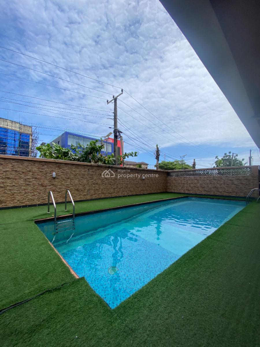 Distress!!! Luxury Fully Furnished 3 Bedroom Plus B Q, Distress Sales!! Fully Furnished 3 Bed+bq + Solar at Oniru  V I Lekki, Oniru, Victoria Island (vi), Lagos, Flat / Apartment for Sale