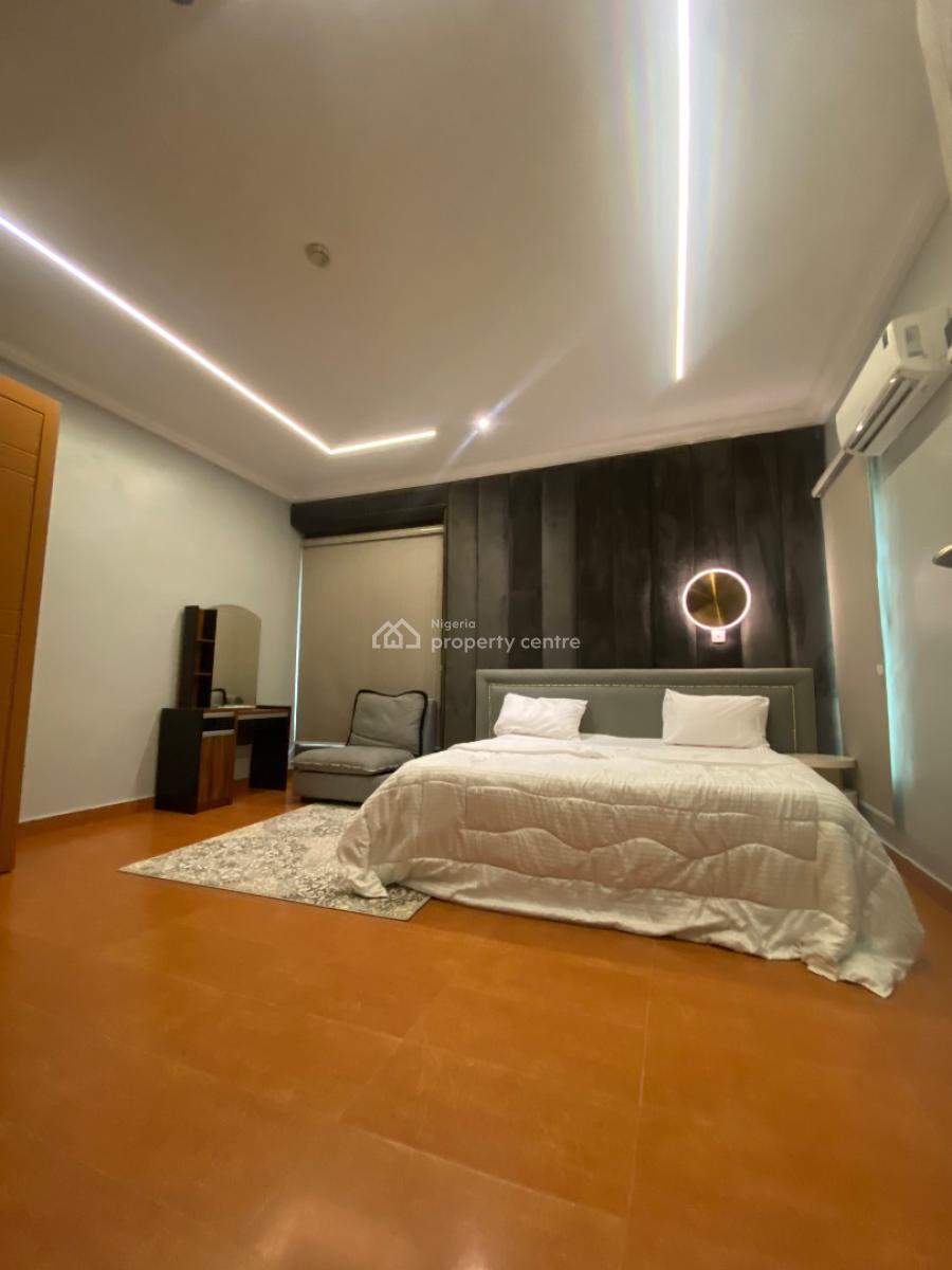 Distress!!! Luxury Fully Furnished 3 Bedroom Plus B Q, Distress Sales!! Fully Furnished 3 Bed+bq + Solar at Oniru  V I Lekki, Oniru, Victoria Island (vi), Lagos, Flat / Apartment for Sale