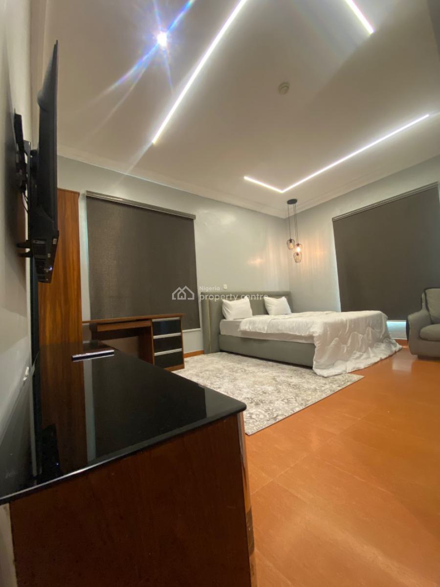 Distress!!! Luxury Fully Furnished 3 Bedroom Plus B Q, Distress Sales!! Fully Furnished 3 Bed+bq + Solar at Oniru  V I Lekki, Oniru, Victoria Island (vi), Lagos, Flat / Apartment for Sale