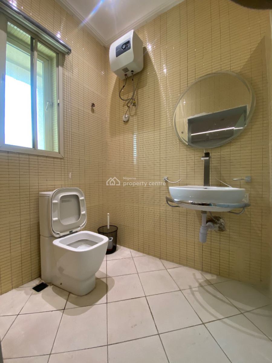 Distress!!! Luxury Fully Furnished 3 Bedroom Plus B Q, Distress Sales!! Fully Furnished 3 Bed+bq + Solar at Oniru  V I Lekki, Oniru, Victoria Island (vi), Lagos, Flat / Apartment for Sale