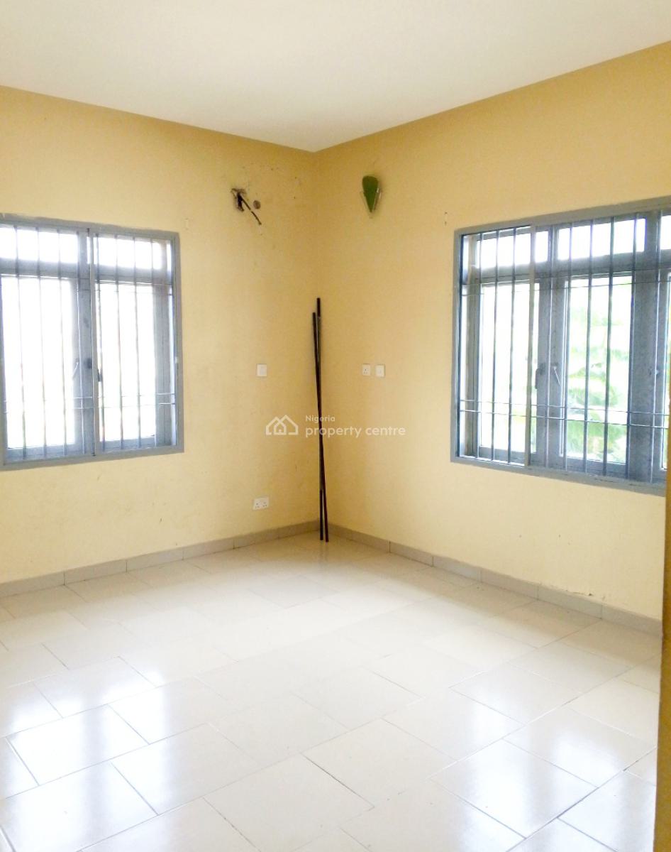 Nice and Standard 3bedroom Upstairs Flat, Serene and Secure Estate, Sangotedo Ajah, Sangotedo, Ajah, Lagos, Flat / Apartment for Rent