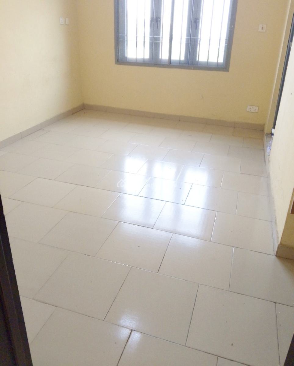Nice and Standard 3bedroom Upstairs Flat, Serene and Secure Estate, Sangotedo Ajah, Sangotedo, Ajah, Lagos, Flat / Apartment for Rent
