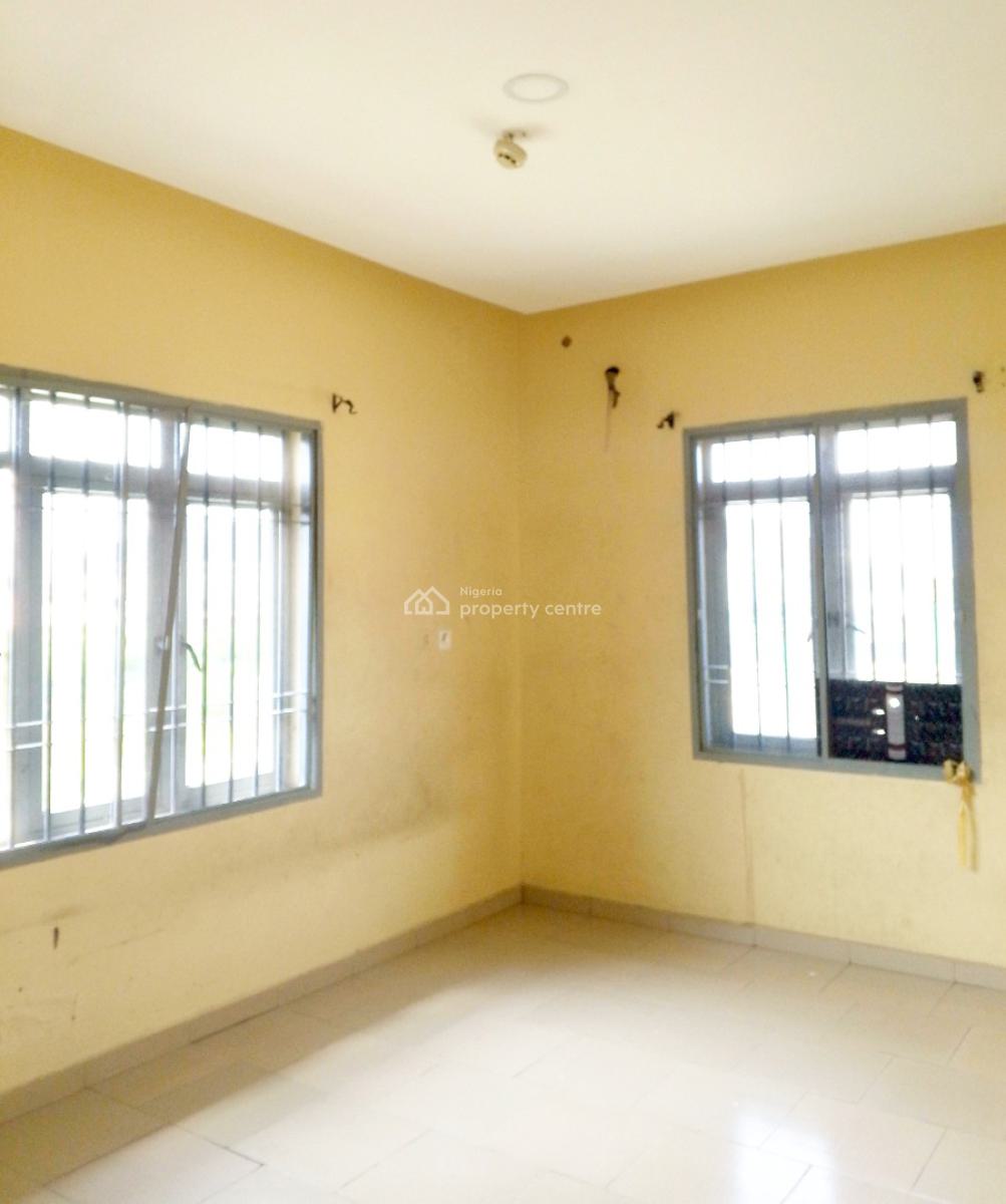 Nice and Standard 3bedroom Upstairs Flat, Serene and Secure Estate, Sangotedo Ajah, Sangotedo, Ajah, Lagos, Flat / Apartment for Rent