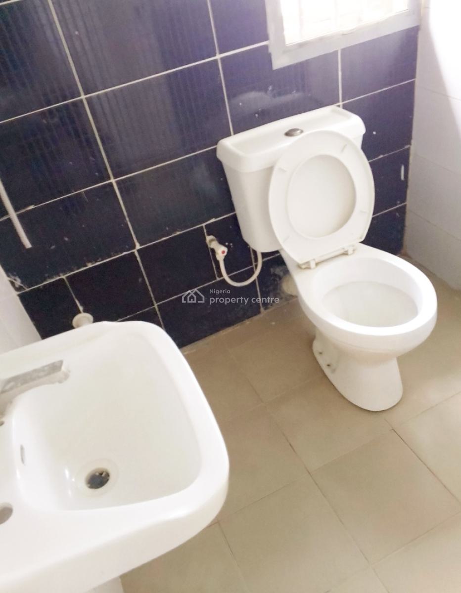 Nice and Standard 3bedroom Upstairs Flat, Serene and Secure Estate, Sangotedo Ajah, Sangotedo, Ajah, Lagos, Flat / Apartment for Rent