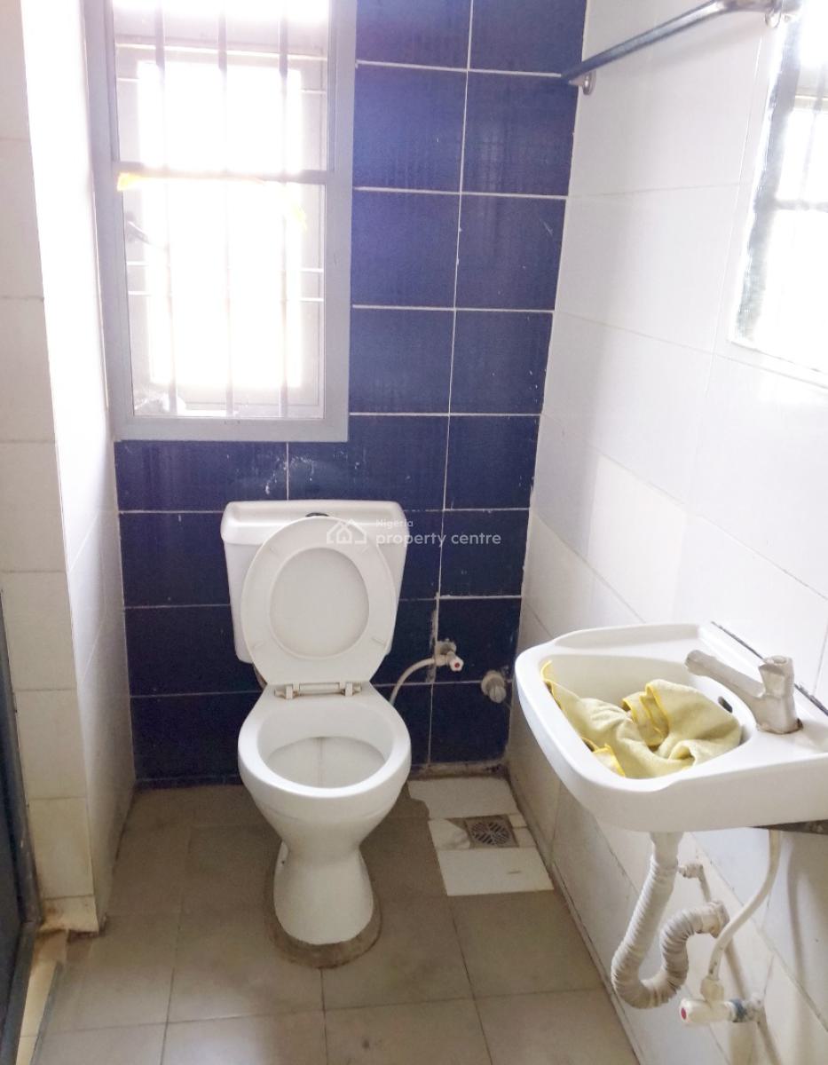 Nice and Standard 3bedroom Upstairs Flat, Serene and Secure Estate, Sangotedo Ajah, Sangotedo, Ajah, Lagos, Flat / Apartment for Rent