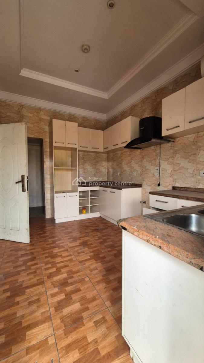 a Service 3 Bedroom Duplex at Ikeja Gra, Ikeja., Gra Ikeja, Ikeja Gra, Ikeja, Lagos, Semi-detached Duplex for Rent