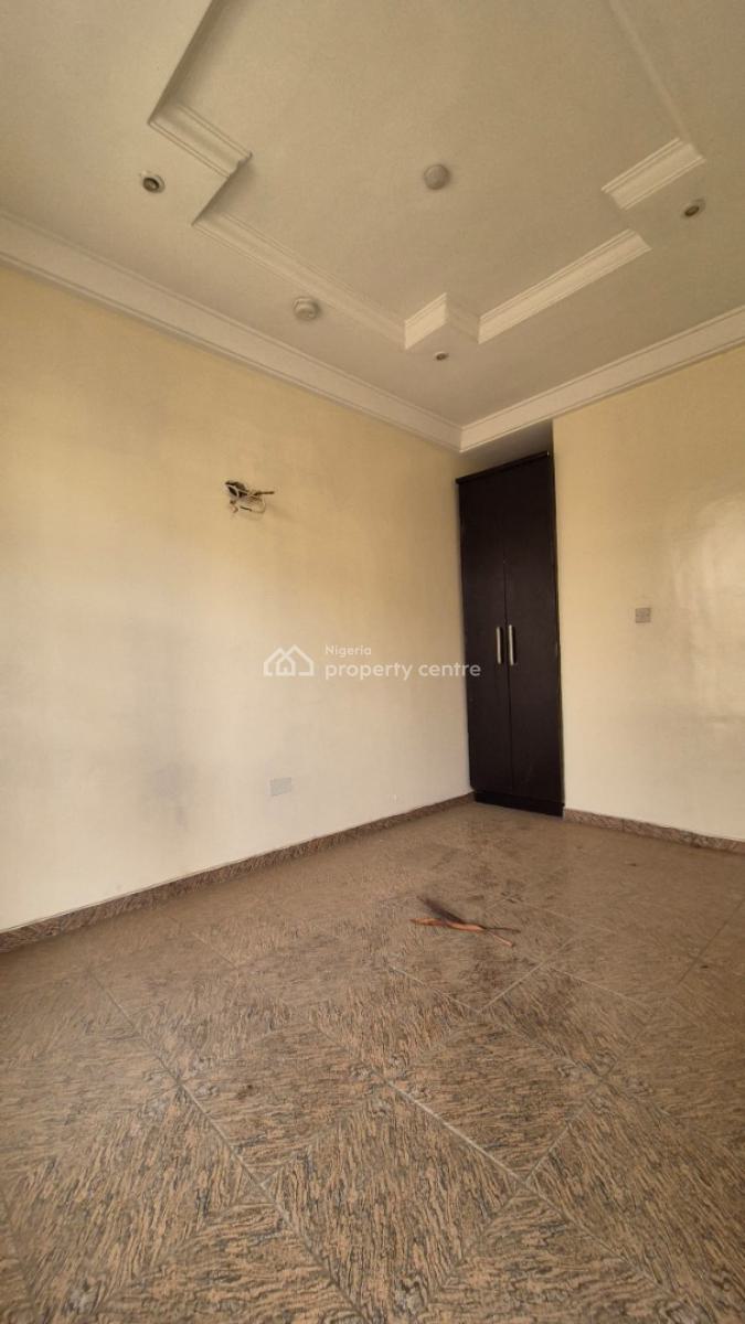 a Service 3 Bedroom Duplex at Ikeja Gra, Ikeja., Gra Ikeja, Ikeja Gra, Ikeja, Lagos, Semi-detached Duplex for Rent