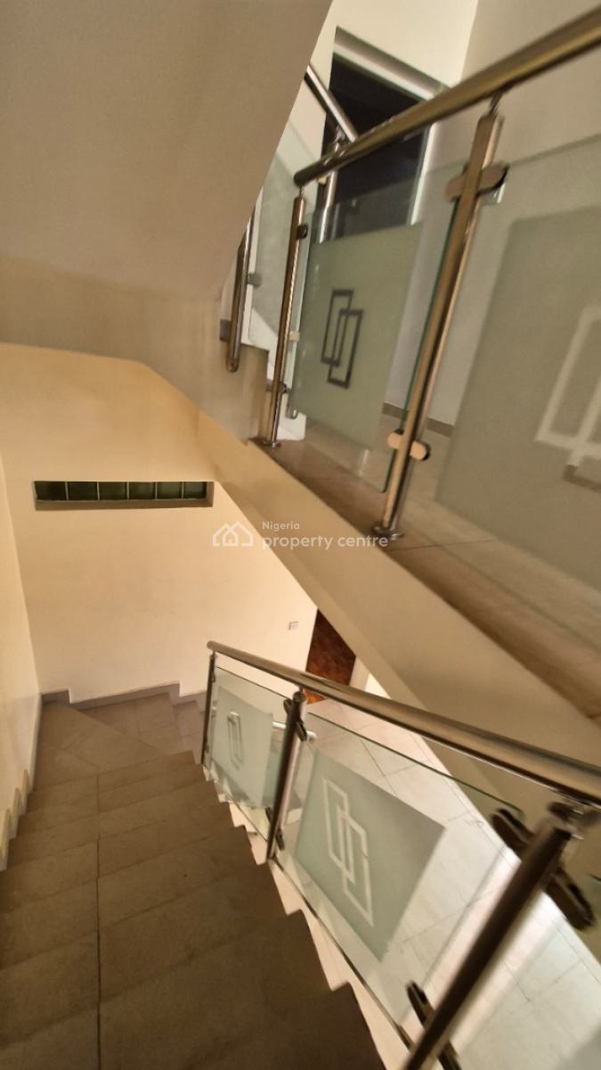 a Service 3 Bedroom Duplex at Ikeja Gra, Ikeja., Gra Ikeja, Ikeja Gra, Ikeja, Lagos, Semi-detached Duplex for Rent