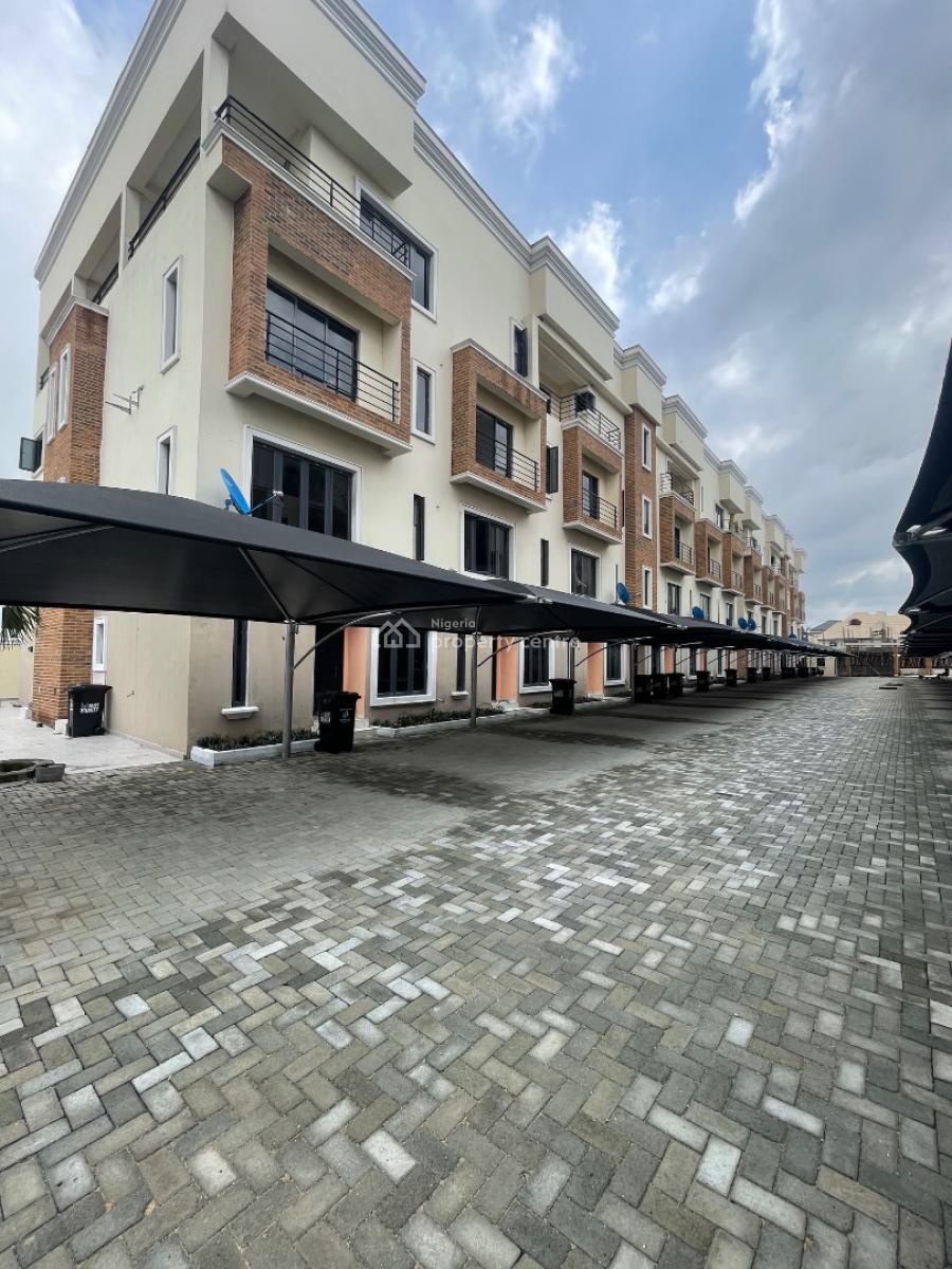 3 Bedroom Penthouse with Bq, Lekki Phase 1, Lekki, Lagos, Flat / Apartment for Rent