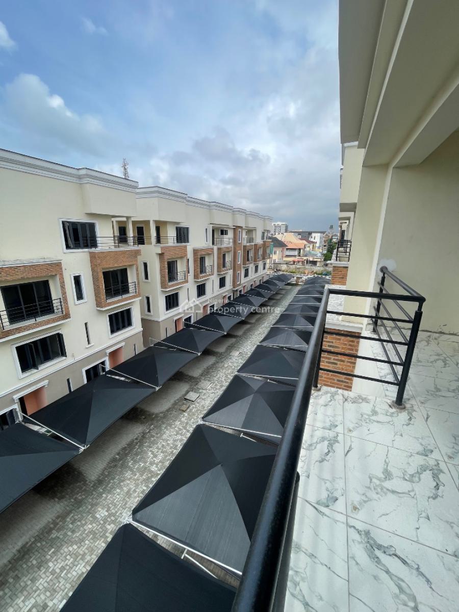 3 Bedroom Penthouse with Bq, Lekki Phase 1, Lekki, Lagos, Flat / Apartment for Rent