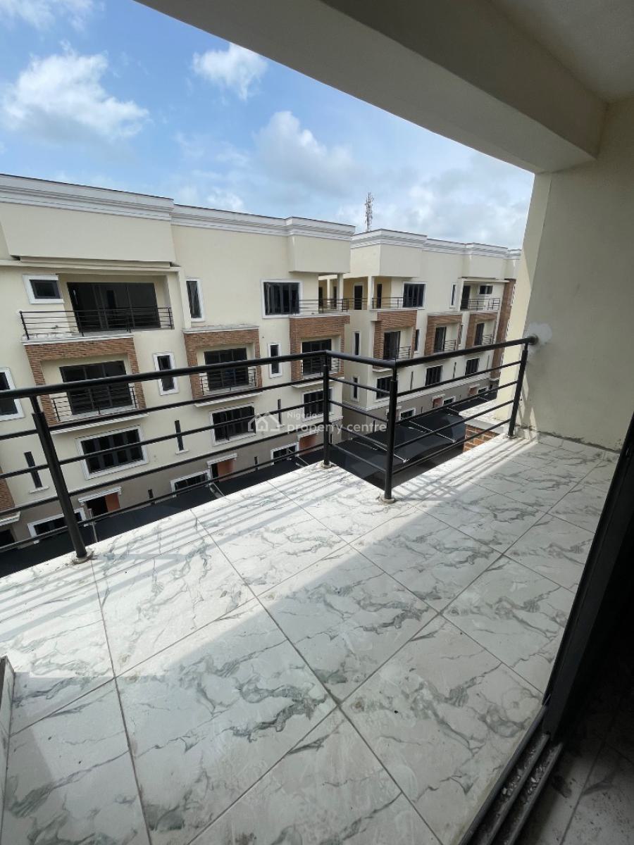 3 Bedroom Penthouse with Bq, Lekki Phase 1, Lekki, Lagos, Flat / Apartment for Rent