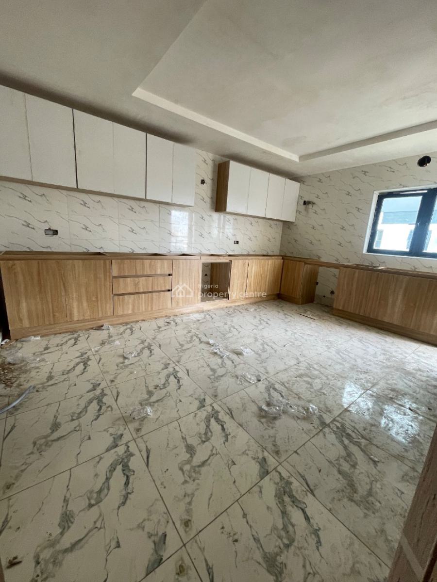 3 Bedroom Penthouse with Bq, Lekki Phase 1, Lekki, Lagos, Flat / Apartment for Rent