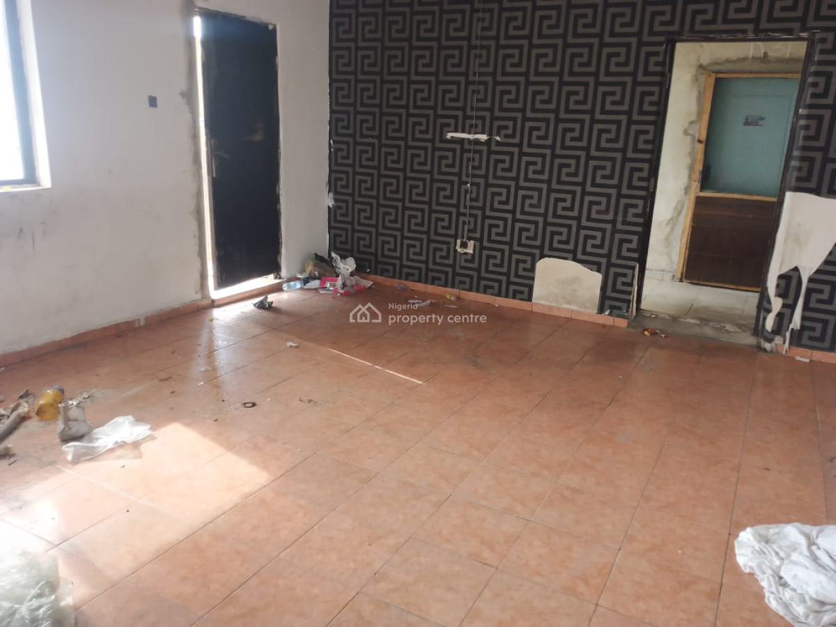 Room Self Con in a Shared Apartment, Off New Road, Igbo Efon, Lekki, Lagos, Self Contain (single Rooms) for Rent