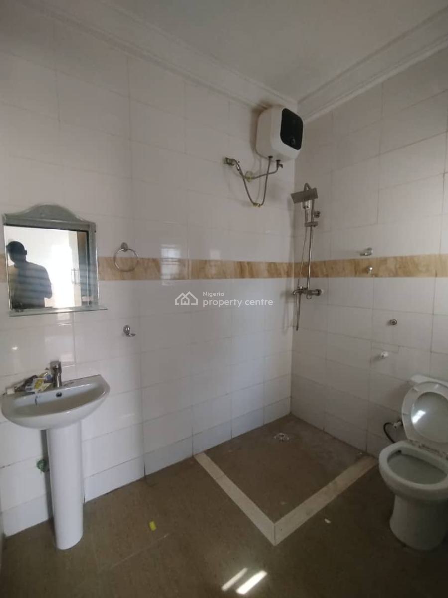 Well Standard 3 Bedroom Flat Without Bq Tarred Road, Katampe (main), Katampe, Abuja, Flat / Apartment for Rent