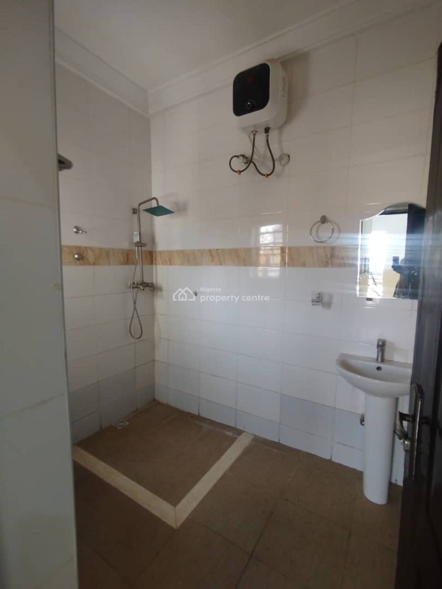 Well Standard 3 Bedroom Flat Without Bq Tarred Road, Katampe (main), Katampe, Abuja, Flat / Apartment for Rent