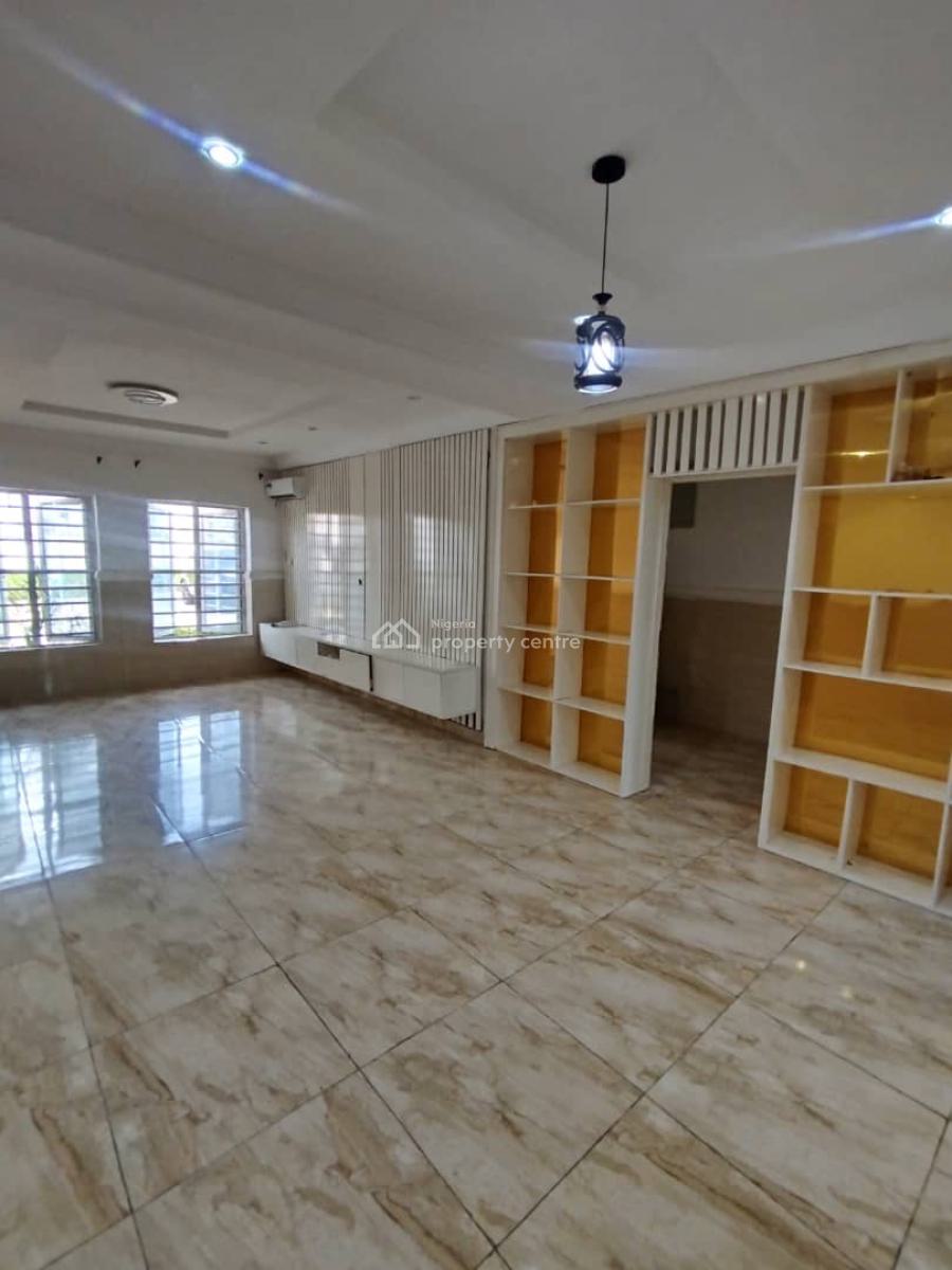 Well Standard 3 Bedroom Flat Without Bq Tarred Road, Katampe (main), Katampe, Abuja, Flat / Apartment for Rent