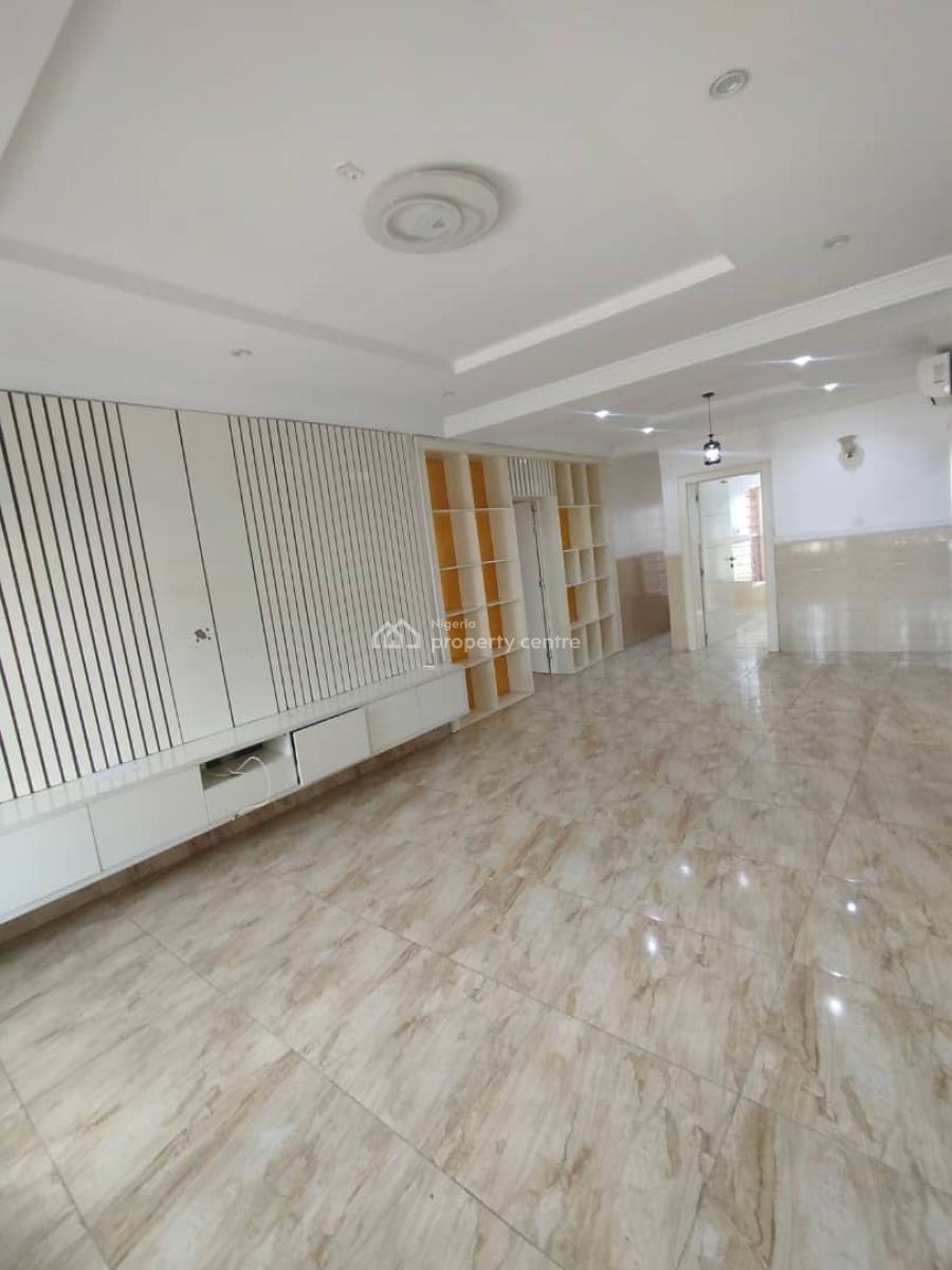 Well Standard 3 Bedroom Flat Without Bq Tarred Road, Katampe (main), Katampe, Abuja, Flat / Apartment for Rent