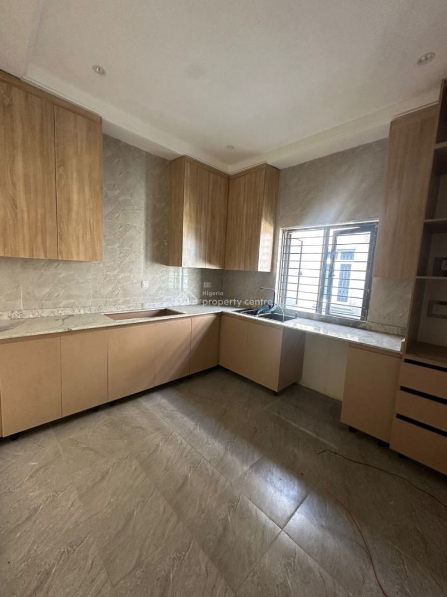 Newly Built Spacious 4 Bedroom Apartment with Good Roads, Oniru, Victoria Island (vi), Lagos, Flat / Apartment for Rent