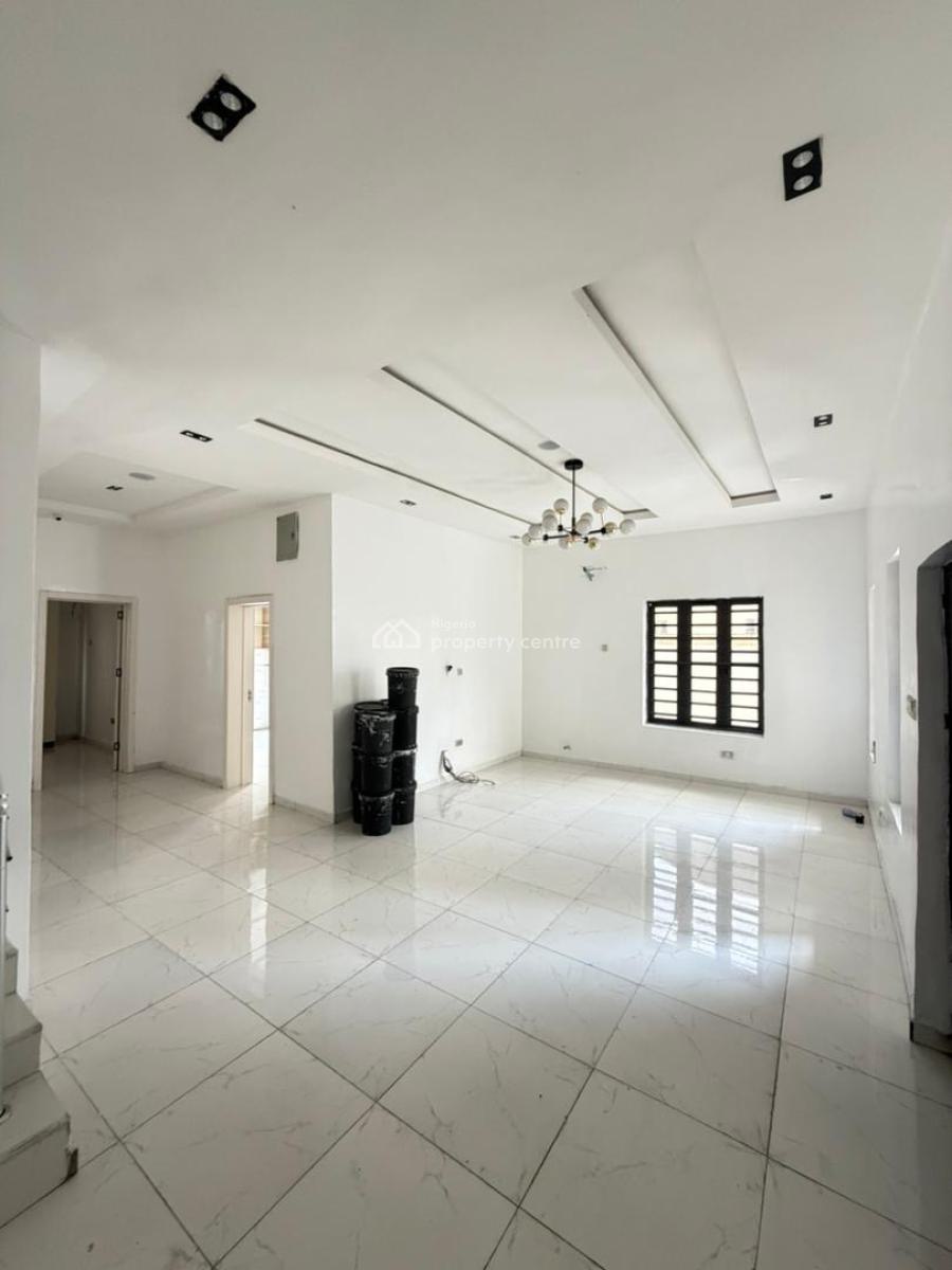 Distress Offer on 4 Bedroom Semi Detached Duplex with Bq in Serene Est, Chevron, Lekki, Lagos, Semi-detached Duplex for Sale