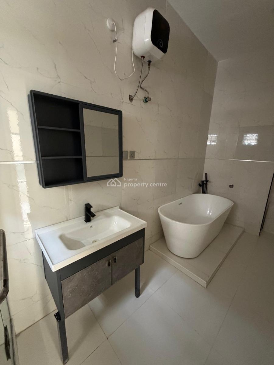 Distress Offer on 4 Bedroom Semi Detached Duplex with Bq in Serene Est, Chevron, Lekki, Lagos, Semi-detached Duplex for Sale