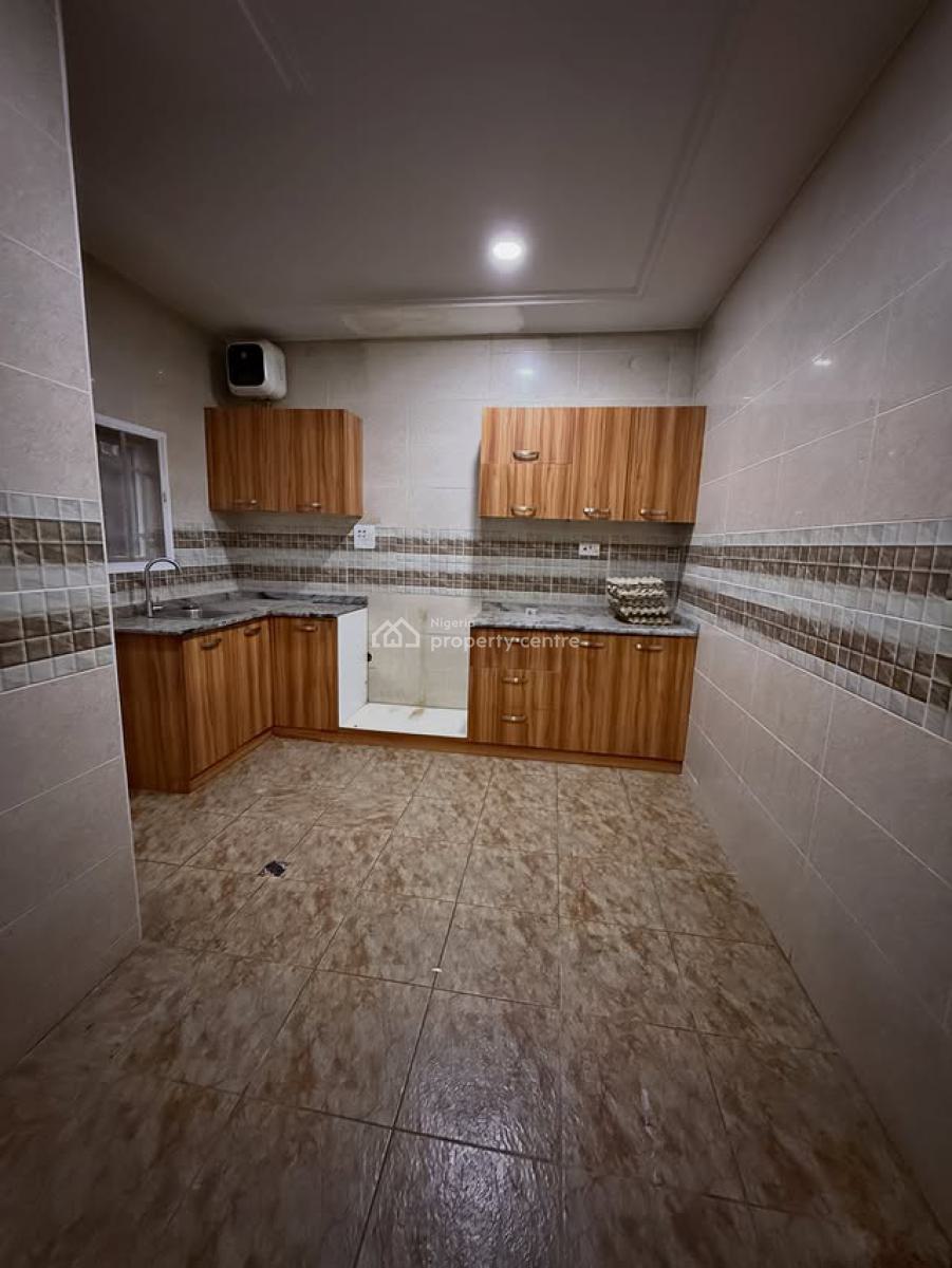 Spacious 4 Bedroom Terrace Duplex with Bq, Jahi, Abuja, Terraced Duplex for Rent