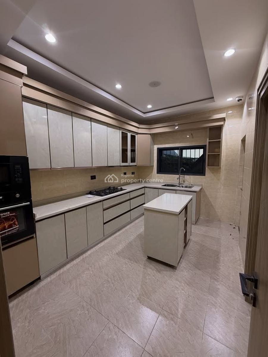 Superbly Finished 2 Bedroom Apartment in an Upscale Area, Maitama District, Abuja, Flat / Apartment for Rent