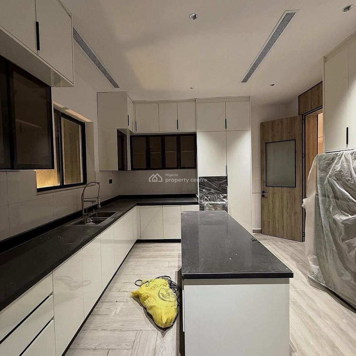 Superbly Finished 2 Bedroom Apartment in an Upscale Area, Maitama District, Abuja, Flat / Apartment for Rent