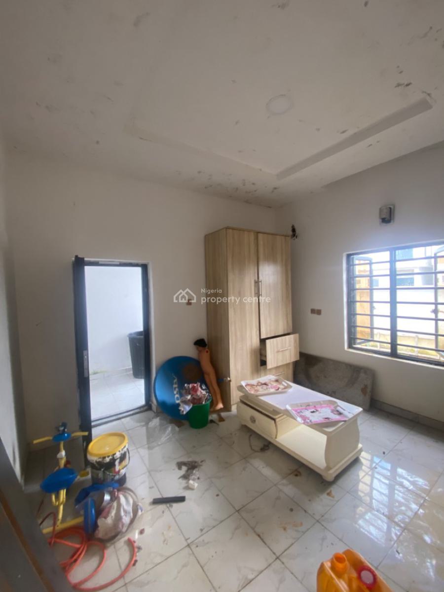 Luxury Spacious Bq with Large Spacee, Before Blenco Supermarket Sangotedo, Sangotedo, Ajah, Lagos, Self Contain (single Rooms) for Rent