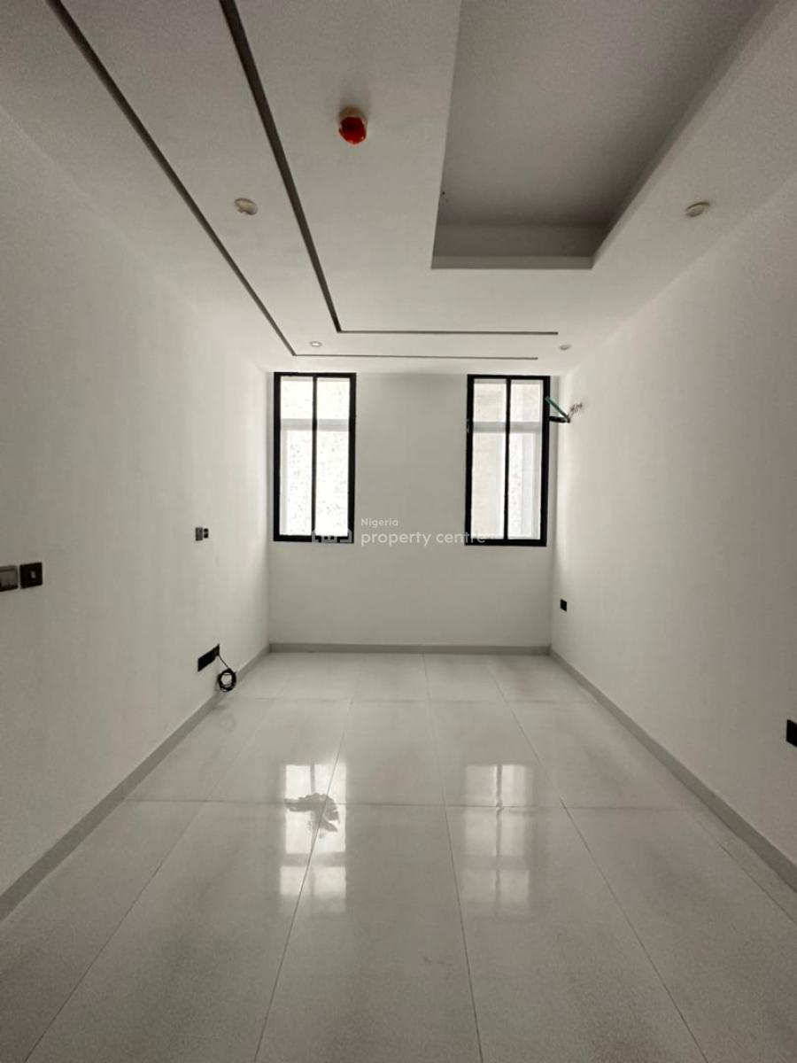 Beautifully Built 2 Bedroom Apartment with Gym and Elevator, Lekki Phase One, Lekki, Lagos, House for Rent