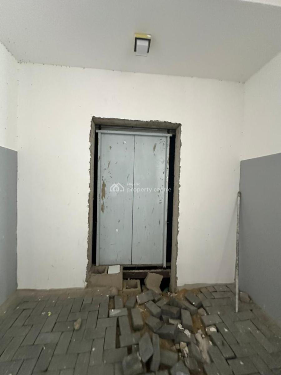 Beautifully Built 2 Bedroom Apartment with Gym and Elevator, Lekki Phase One, Lekki, Lagos, House for Rent