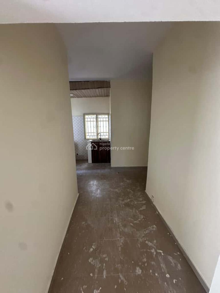 Spacious 2bedroom, Ologolo, Lekki, Lagos, Flat / Apartment for Rent