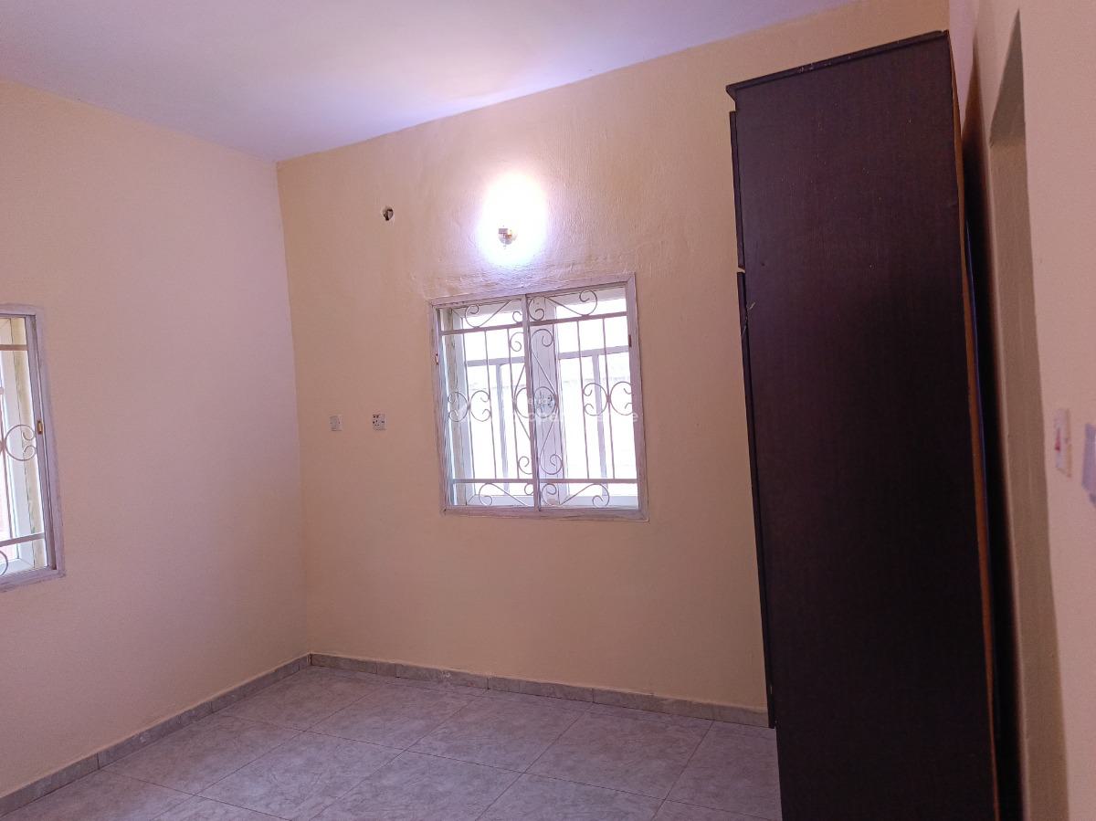 Clean 2 Bedroom Flat, Kubwa Fo1 Kubwa, Fo1 Layout, Kubwa, Abuja, Flat / Apartment for Rent