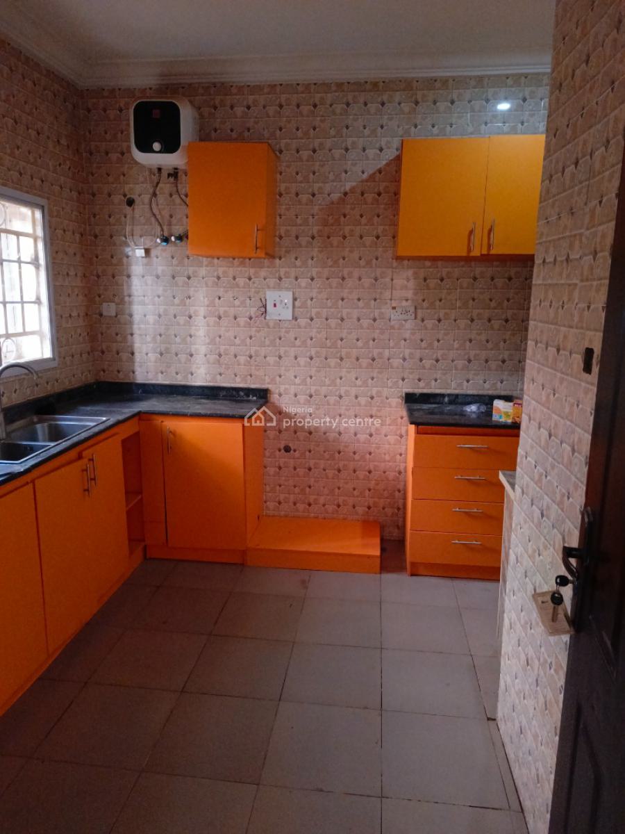 Sharp 2 Bedroom Flat, on a Tarred Road, Fo1 Layout Kubwa, Fo1 Layout, Kubwa, Abuja, Flat / Apartment for Rent