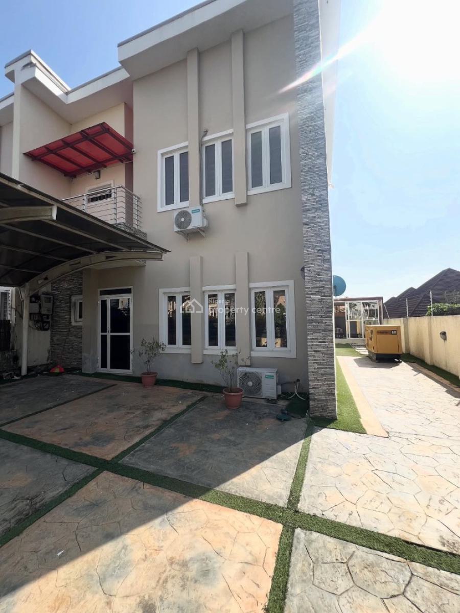 4bedroom Terrace Duplex Bq, Lugbe District, Abuja, Terraced Duplex for Rent