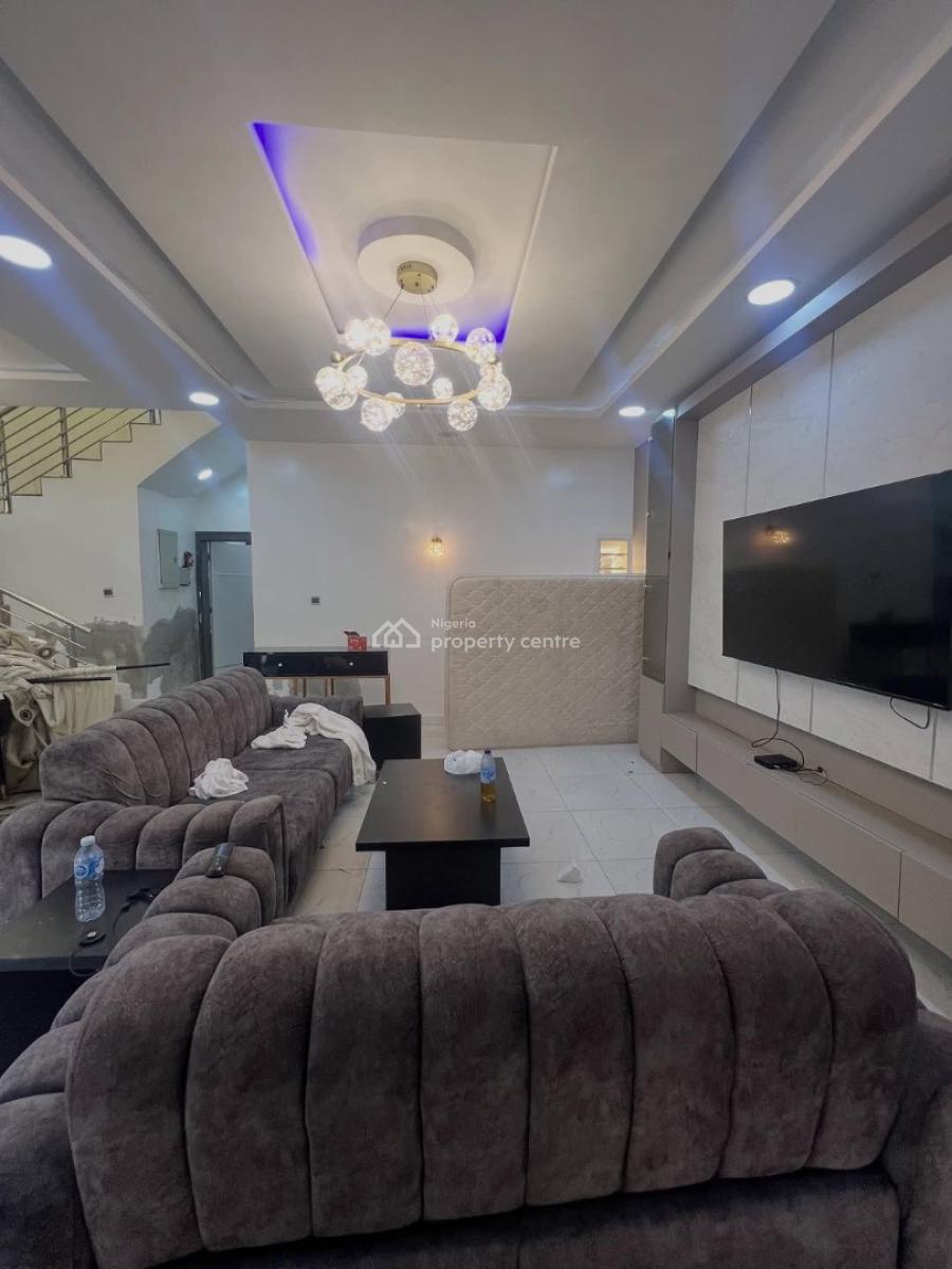4bedroom Terrace Duplex Bq, Lugbe District, Abuja, Terraced Duplex for Rent