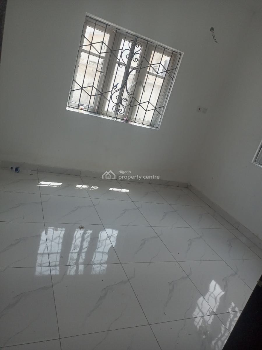 2 Bedroom Flats, 22 Ikosi Street Muniru Estate, Ogombo, Ajah, Lagos, Flat / Apartment for Rent