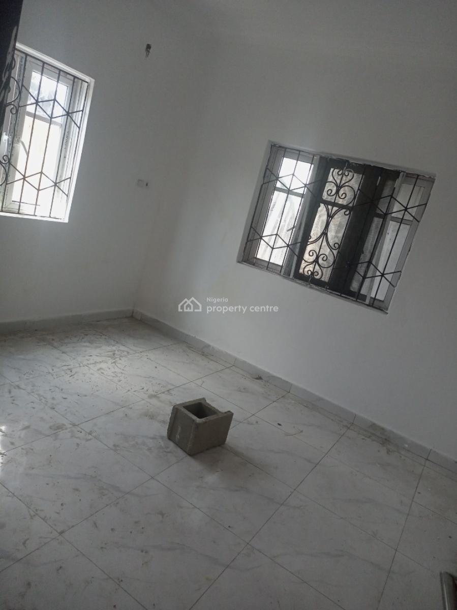 2 Bedroom Flats, 22 Ikosi Street Muniru Estate, Ogombo, Ajah, Lagos, Flat / Apartment for Rent