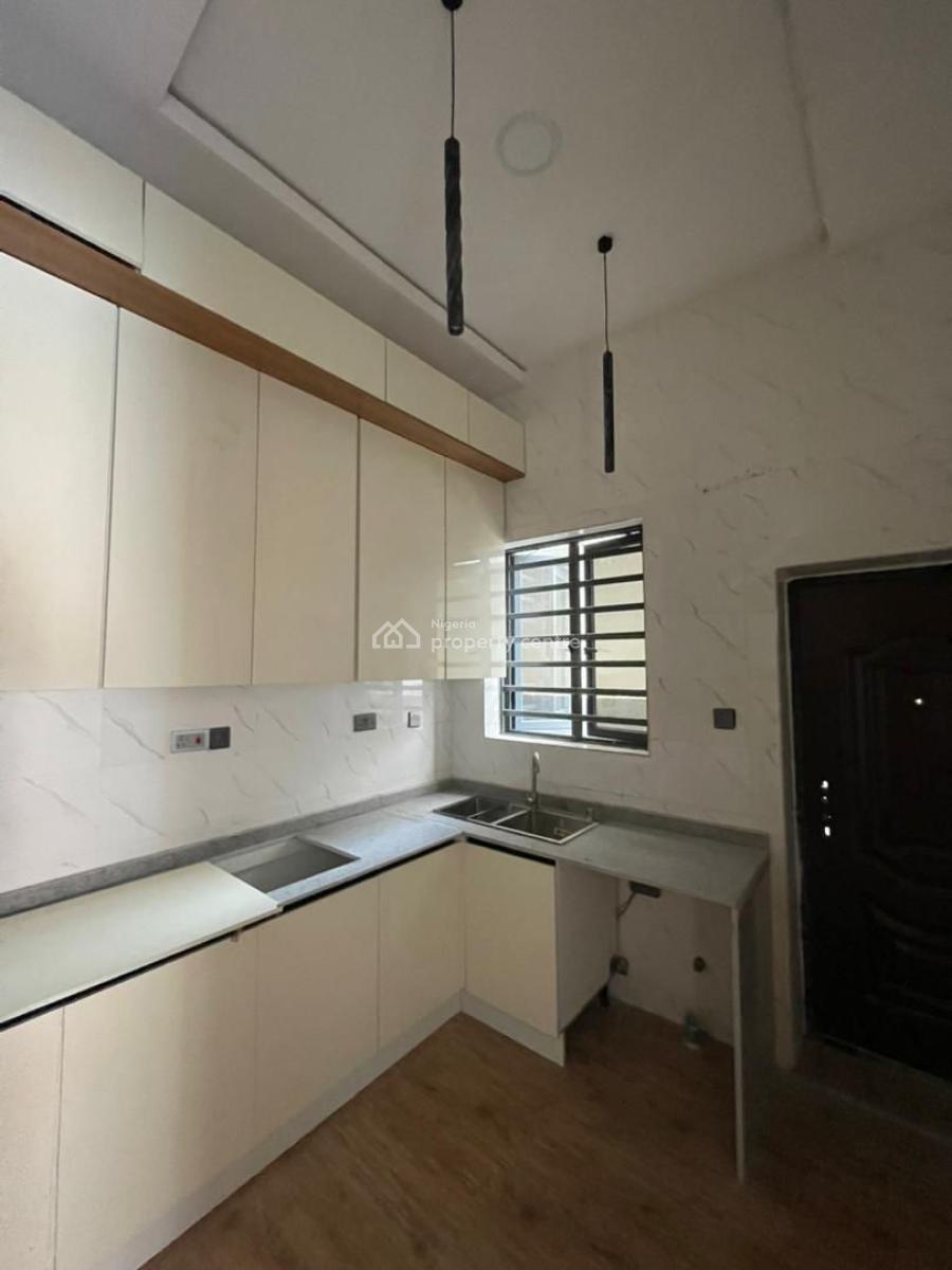 4 Bedroom Detached Duplex with Bq, Ologolo, Lekki, Lagos, Semi-detached Duplex for Sale