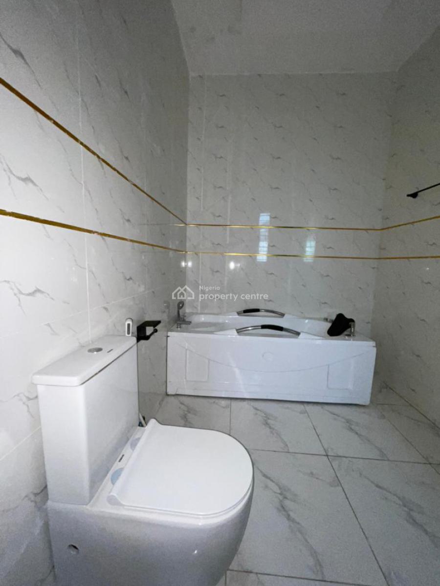 4 Bedroom Terrace Duplex with Bq, Ologolo, Lekki, Lagos, Terraced Duplex for Sale