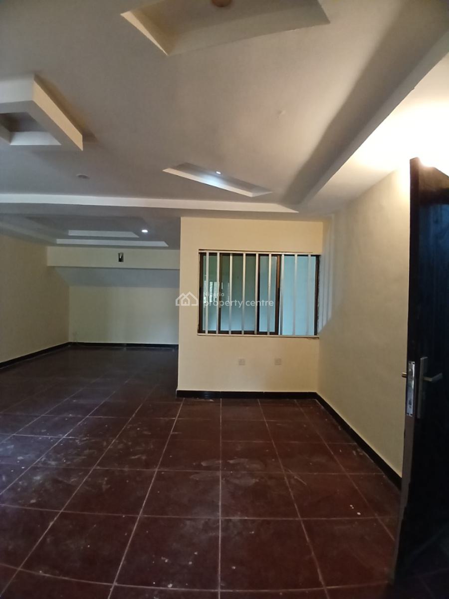 Well Renovated 2 Bedroom Block of Flat, Asokoro Abuja Diplomatic Zone, Asokoro District, Abuja, House for Rent