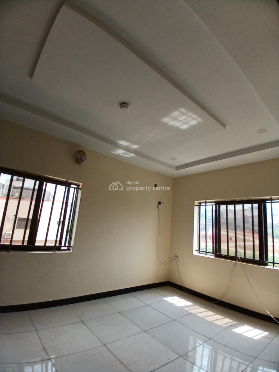 Well Renovated 2 Bedroom Block of Flat, Asokoro Abuja Diplomatic Zone, Asokoro District, Abuja, House for Rent